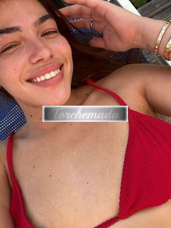 Girl Felina Coinvolgente  Milano