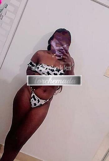 Girl Spettacolare Bambola  Prato