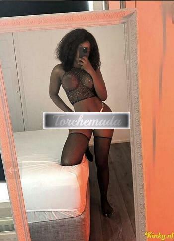 Girl Regina del Piacere Spregiudicata  Matera