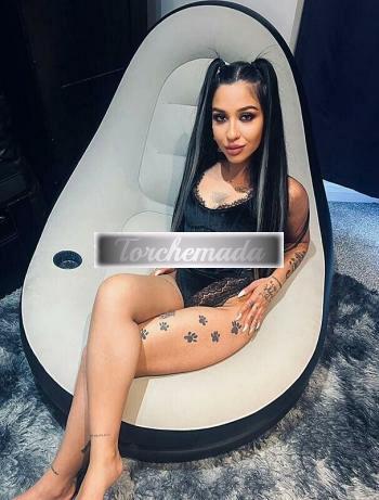 Girl Calda Attrice  Novara