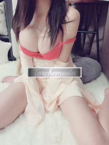 Girl Golosa e perversa asiatica  Ascoli Piceno