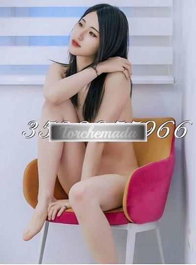 Girl Vogliosa Femmina  Stresa