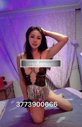 Girl Coppia di puttane coreane  Lecce