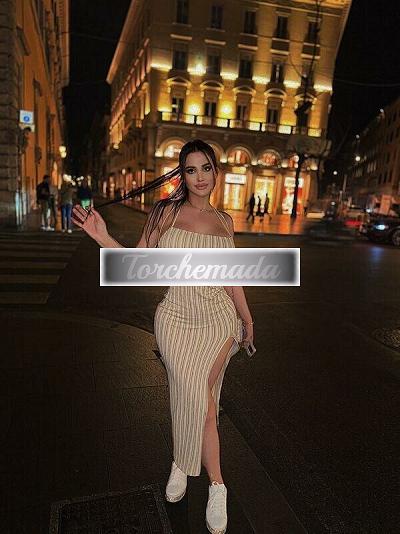 Girl Calda Bambola  Milano