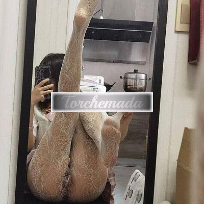 Girl Felina Amabile  Siena