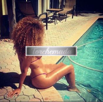 Girl Felina Amabile  Brindisi