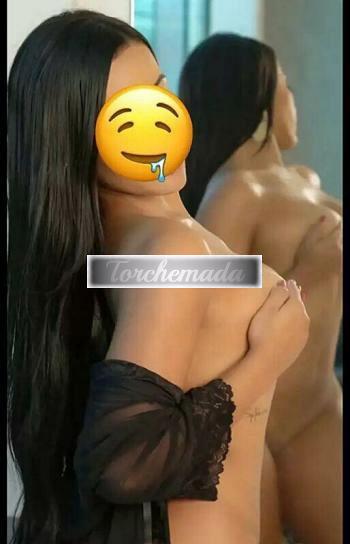 Girl Vogliosa Amabile  Lucca