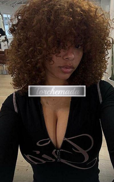 Girl Bella mulattina  L'Aquila