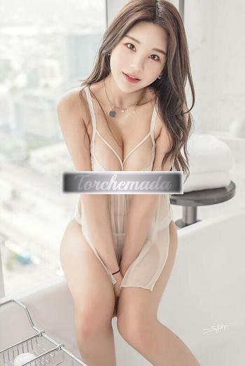 Girl Fiamma Orientale Ardente  Genova