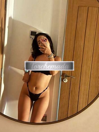 Girl Cleo  Bologna