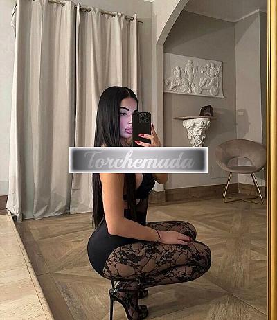 Girl Bocca di Miele  Livorno