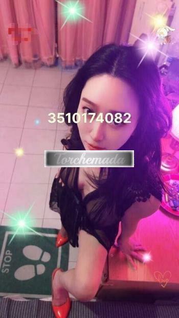 Girl Lingua di Fuoco  Lecco