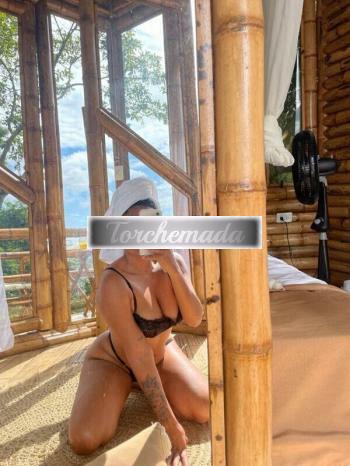 Girl Bellissima Femmina  Como