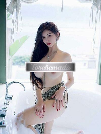 Girl Esplosiva Femmina  Padova