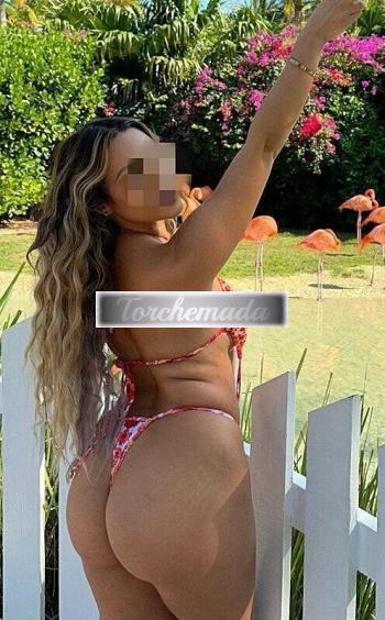 Girl Felina Coinvolgente  Potenza