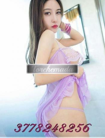 Girl Esplosiva Femmina  Como