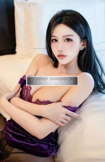 Girl Strepitosa Femmina  Torino