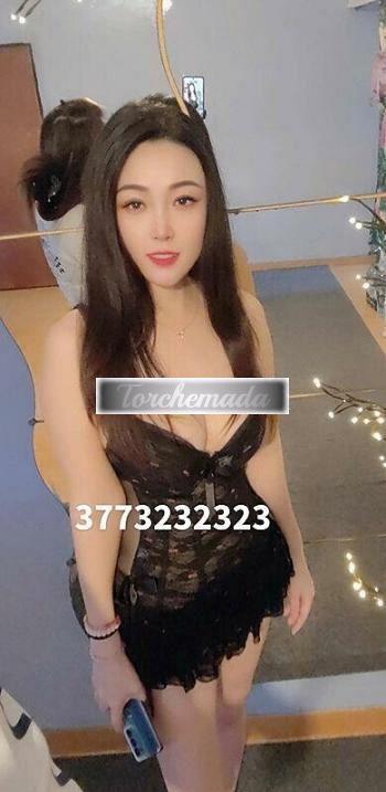 Girl La troia orientale che cerchi sono io  Genova