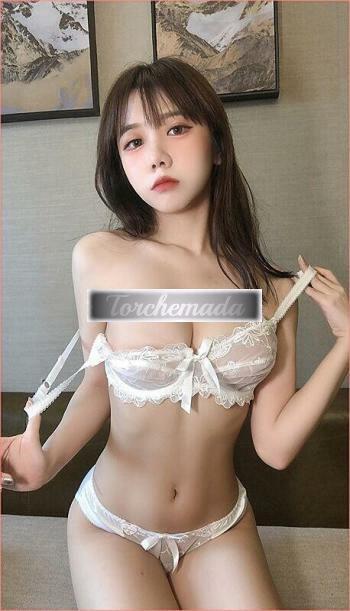 Girl Strepitosa Femmina  Torino