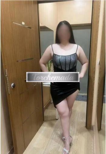 Girl Felina Maestra  Lucca