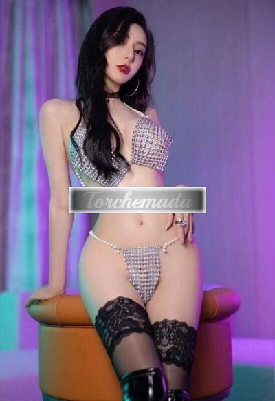 Girl Calda Attrice  Bari