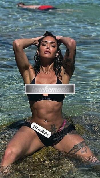 Girl Felina Coinvolgente  Caserta