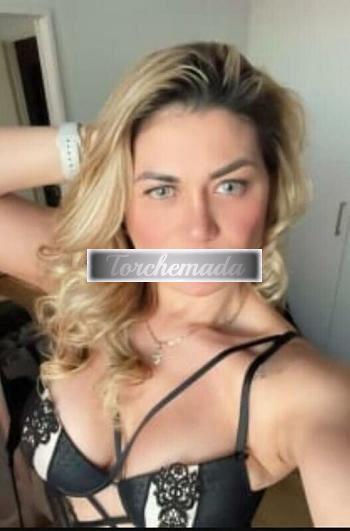 Girl Luna  Crotone