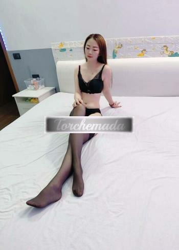 Girl Esplosiva Femmina  Milano