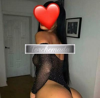 Girl Vogliosa Coinvolgente  Latina