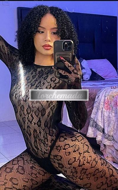 Girl Spettacolare Femmina  Latina