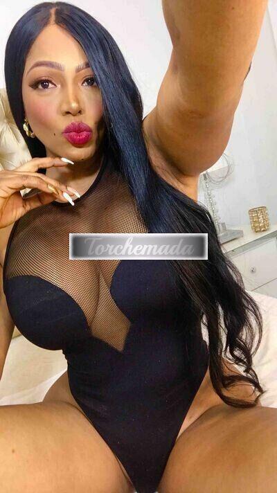 Girl Ramona  Macerata