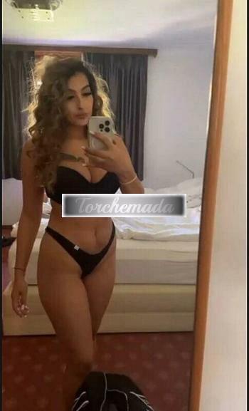 Girl Eleganza Sensuale  Macerata