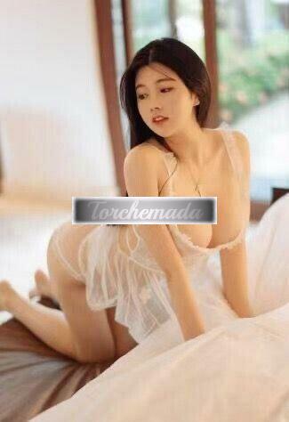 Girl Bellissima ragazza orientale nuova  Ancona