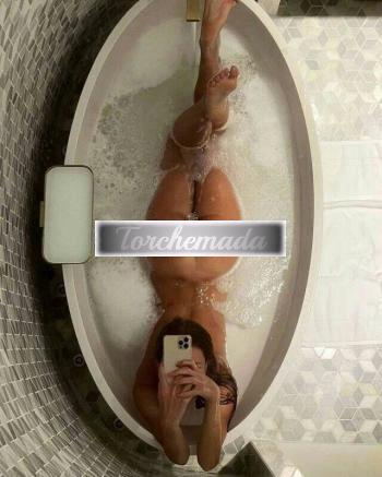 Girl Vogliosa Femmina  Brindisi