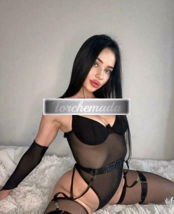 Girl Felina Modella  Lucca