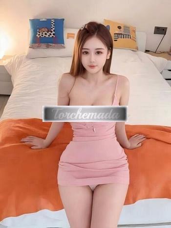 Girl Vieni a rilassarti con noi  Novara