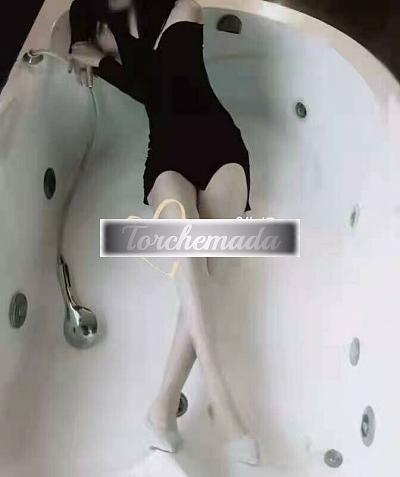 Girl Sexy Esibizionista  Piacenza