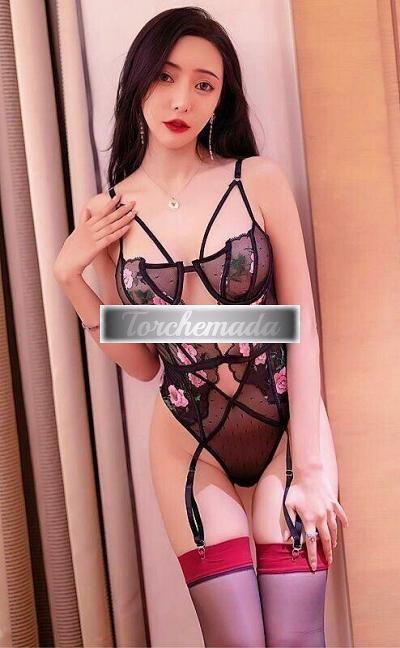 Girl Bellissima ragazza orientale nuova  Ancona