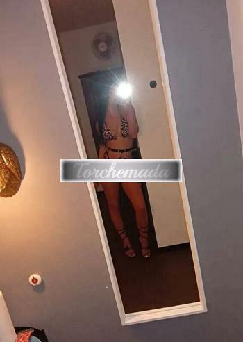 Girl Calda Bambola  Lucca