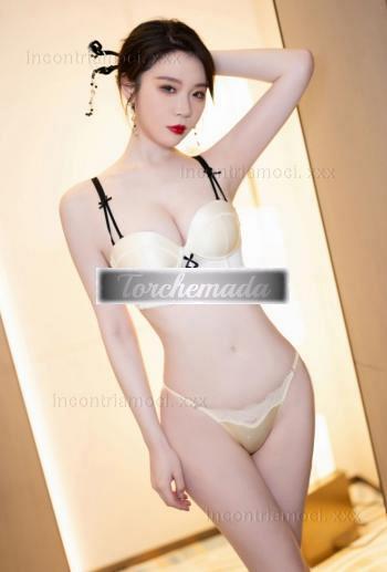 Girl Bellissima Femmina  Bologna