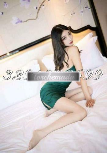 Girl Felina Sirena  Latina