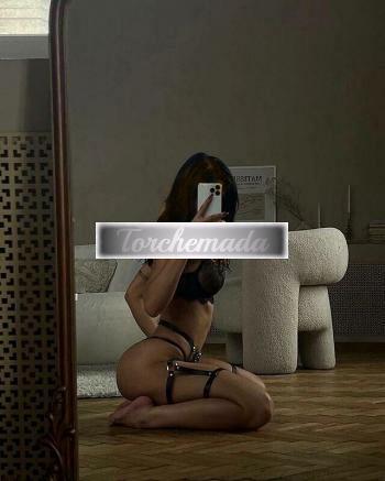 Girl Strepitosa Maestra  Bari