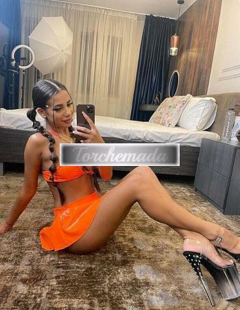 Girl Bellissima Femmina  Biella
