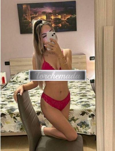 Girl Brava nei giochi particolari  Reggio Emilia