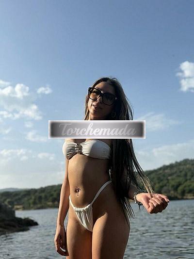 Girl Felina Maestra  Milano