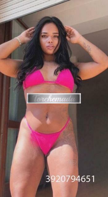 Girl Clara  L'Aquila