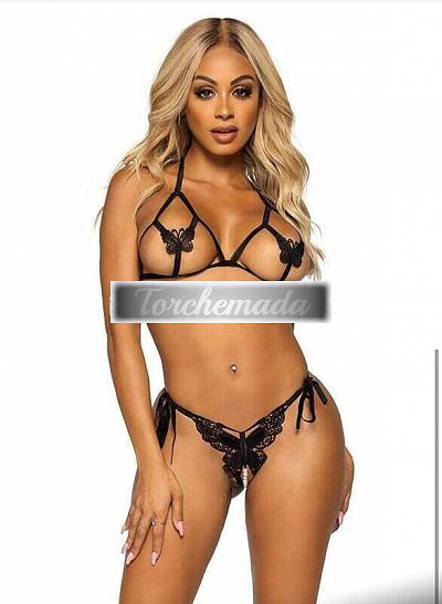 Girl Esplosiva Bambola  Bari