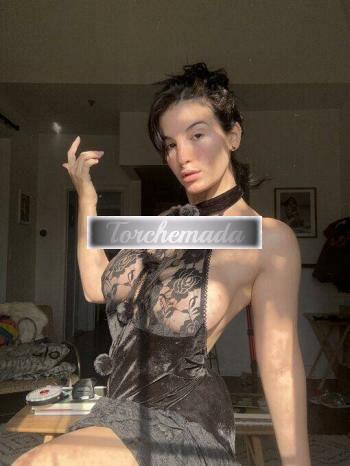 Girl Vogliosa Ragazza  Lodi