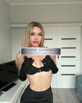 Girl Esplosiva Femmina  Rho