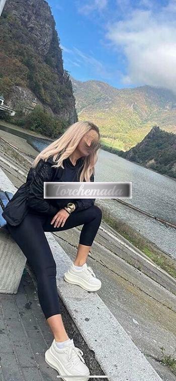 Girl Trasgressiva Femmina  Salerno